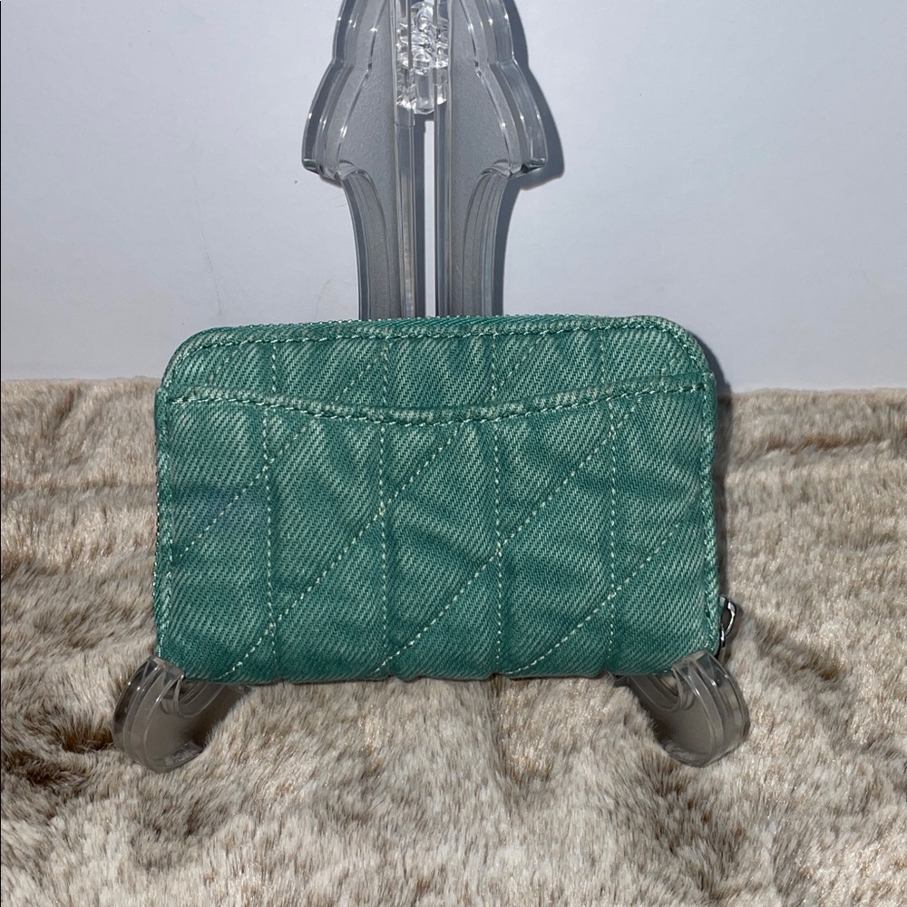 Coach Essential Small Quilted Zip Around Card Case - Picture 2 of 13